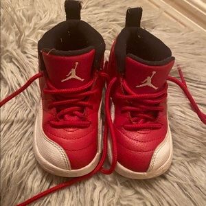 Kids Red Jordan’s, size 7